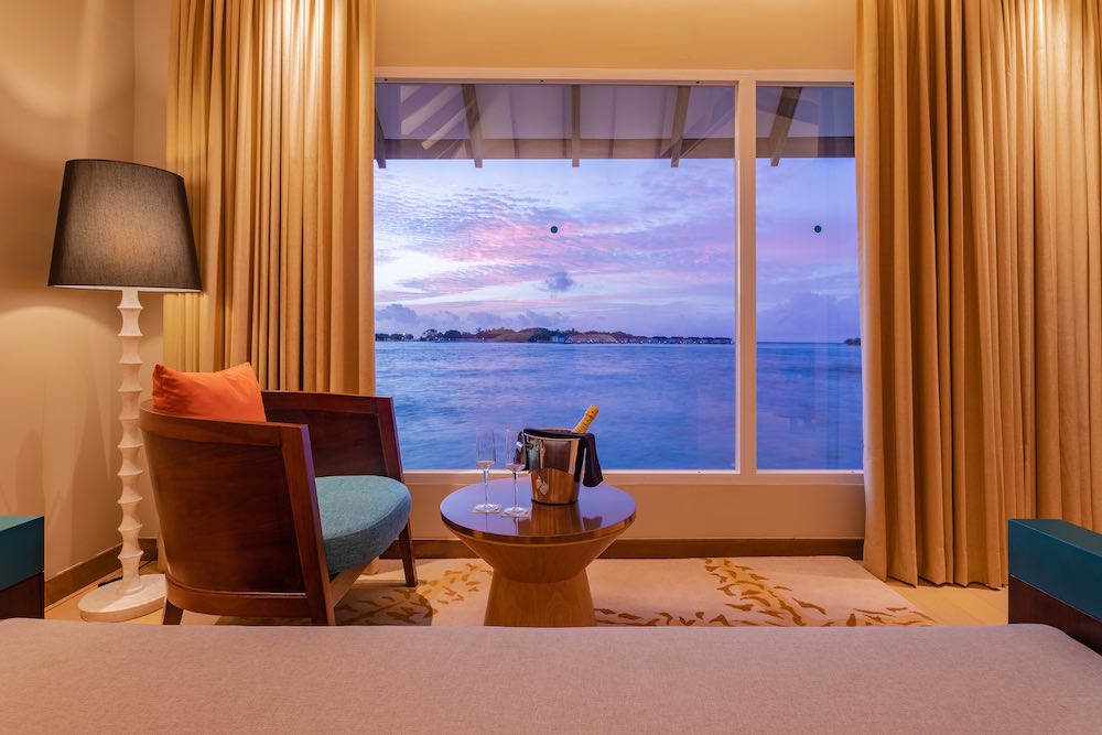 Water Bungalow at Cinnamon Dhonveli thumbnail 4